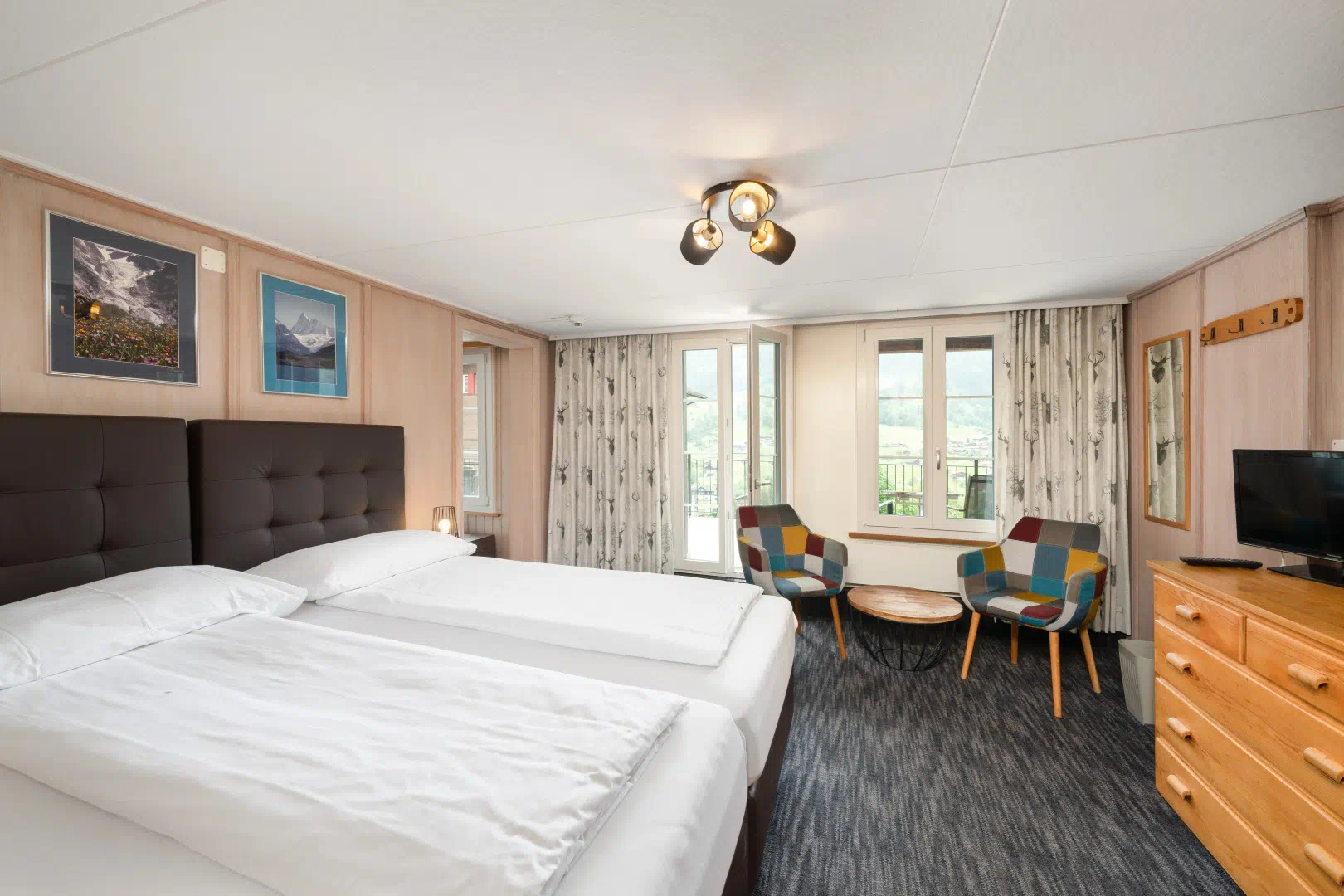 Jungfrau Lodge Swiss Mountain Hotel in Grindelwald - Property photo 7
