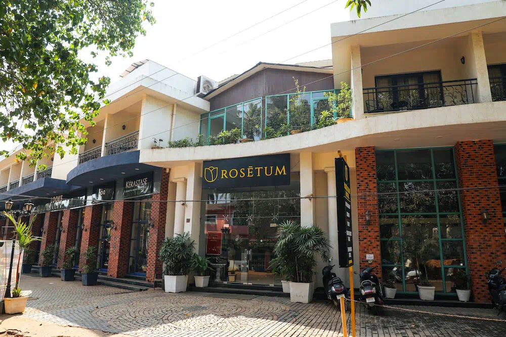 Rosetum Anjuna - Guest room and accommodations