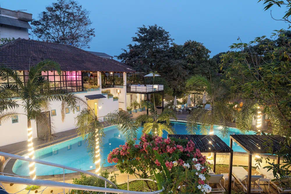 Moustache Goa Luxuria Hostel - Property suite and interior view