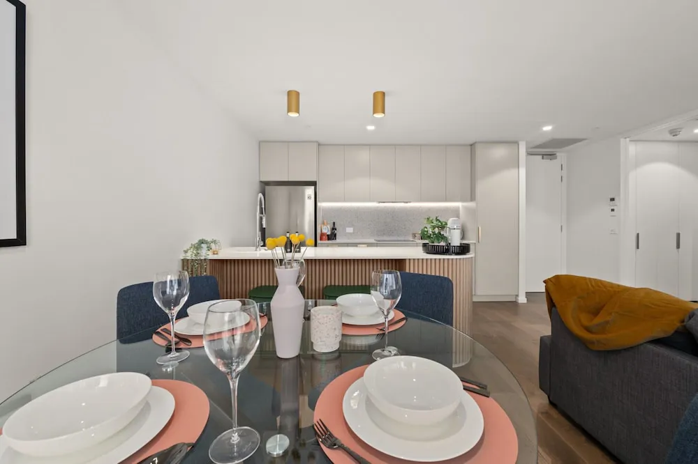 Chic And Elegant 1 Bed In Unbeatable Location - Property photo 16