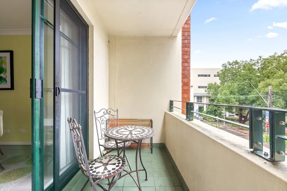 Serene Studio With Balcony In Prime Location - Property photo 10