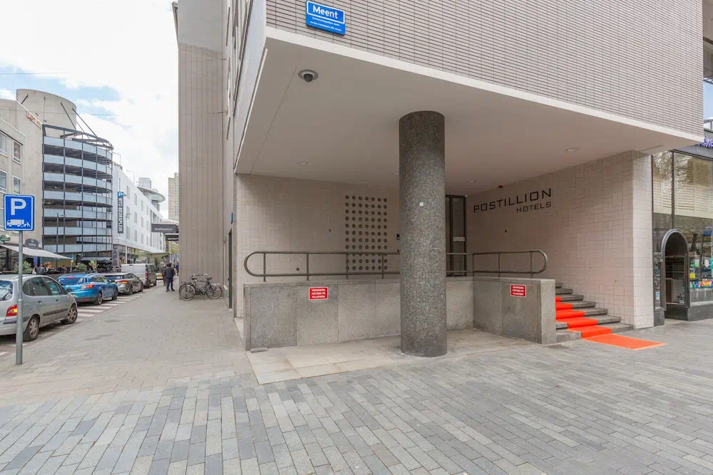 Postillion Hotel Rotterdam City Centre in Rotterdam - Guest room and accommodations
