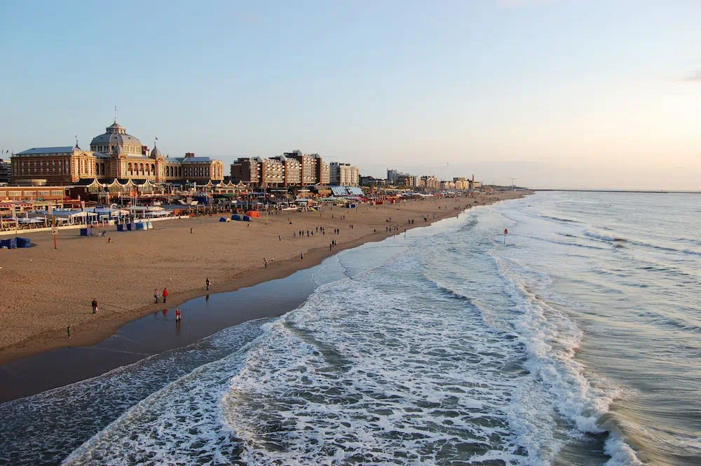 Fletcher Hotel Restaurant Scheveningen in The Hague - Property suite and interior view