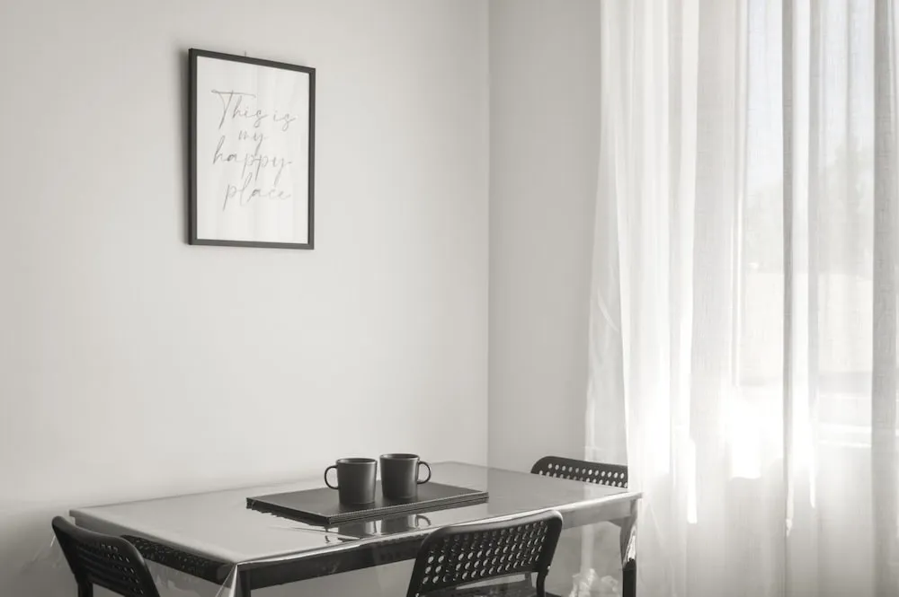 Sleek Richmond 1 Bed Close To Everything - Property photo 14
