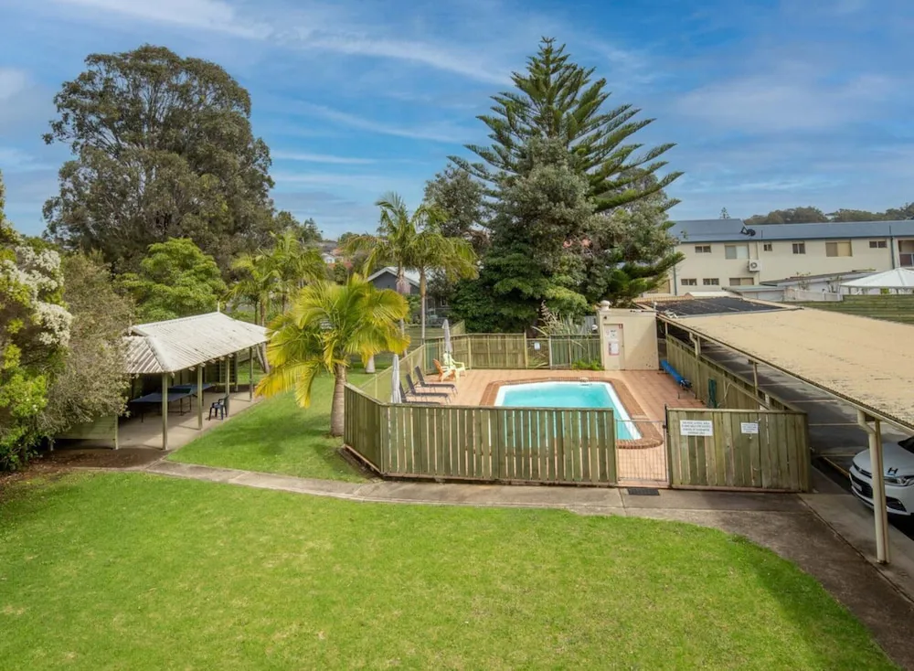 Seafront Getaway Studio Great Location With Pool - Property photo 15