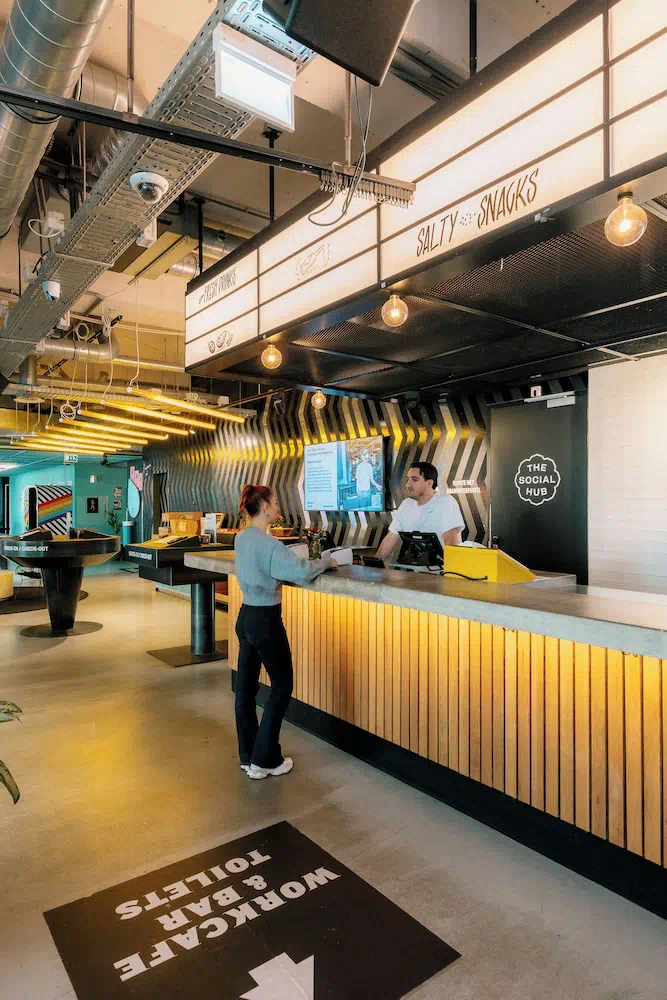 The Social Hub Amsterdam West 4 in Amsterdam - Property suite and interior view