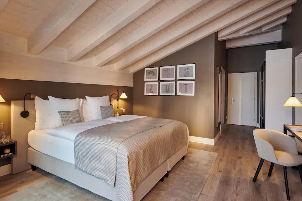 Schloss Zermatt Cbd Adaptogenic Spa And Sport Hotel in Zermatt - Guest room and accommodations Schloss Zermatt Cbd Adaptogenic Spa And Sport Hotel in Zermatt - Guest room and accommodations