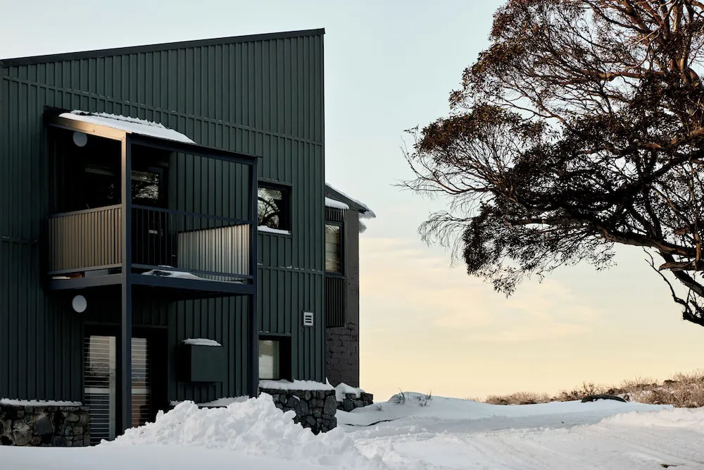 The Stables Resort Perisher Open All Year - Property suite and interior view