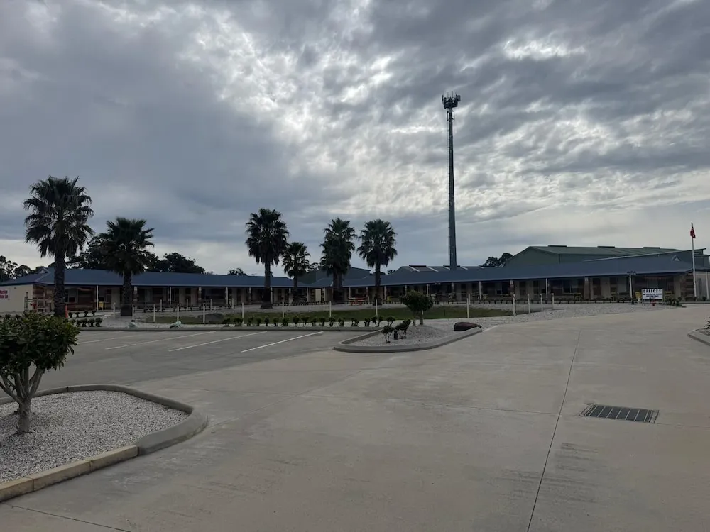Marulan Motor Inn - Hotel amenities and facilities