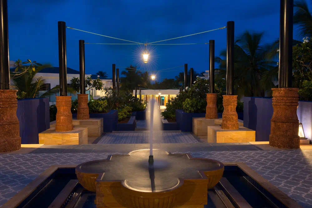 Azaya Beach Resort - Property suite and interior view