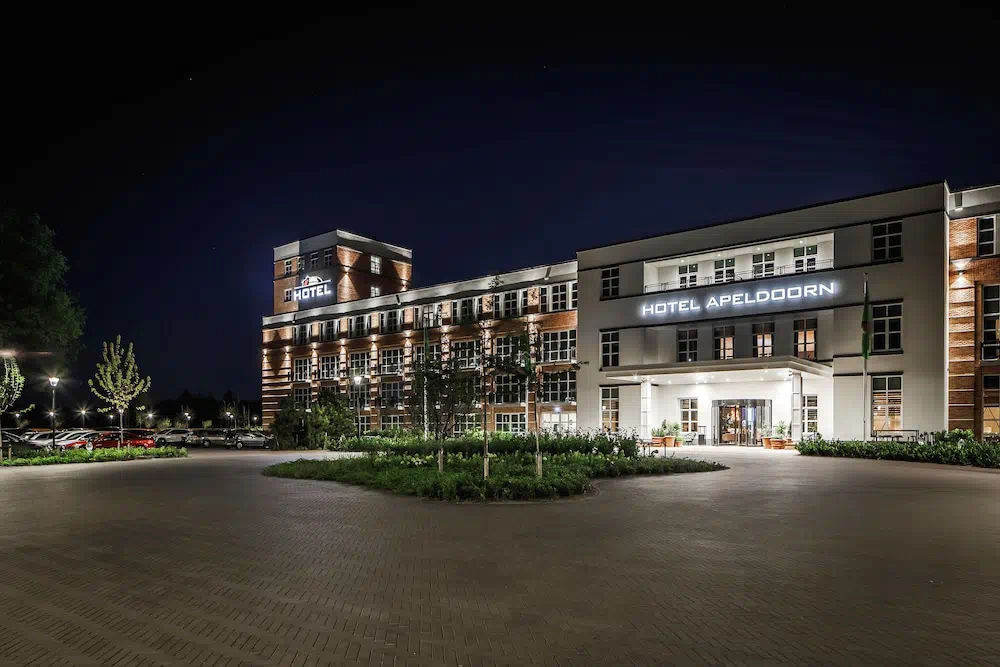 Van Der Valk Hotel Apeldoorn in Apeldoorn - Property suite and interior view