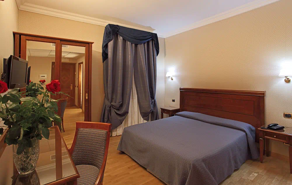 Hotel Montecarlo in Rome - Property photo 16