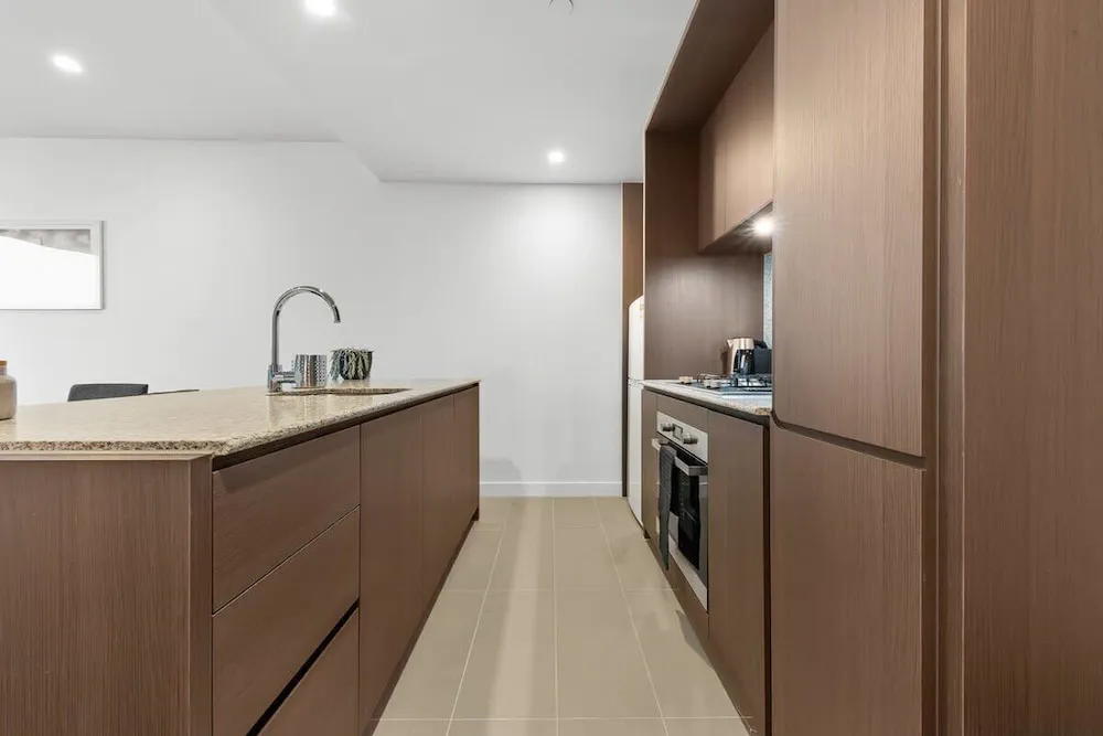 A Cozy Apt Only A 5 Min Walk To Victoria Market - Property photo 9