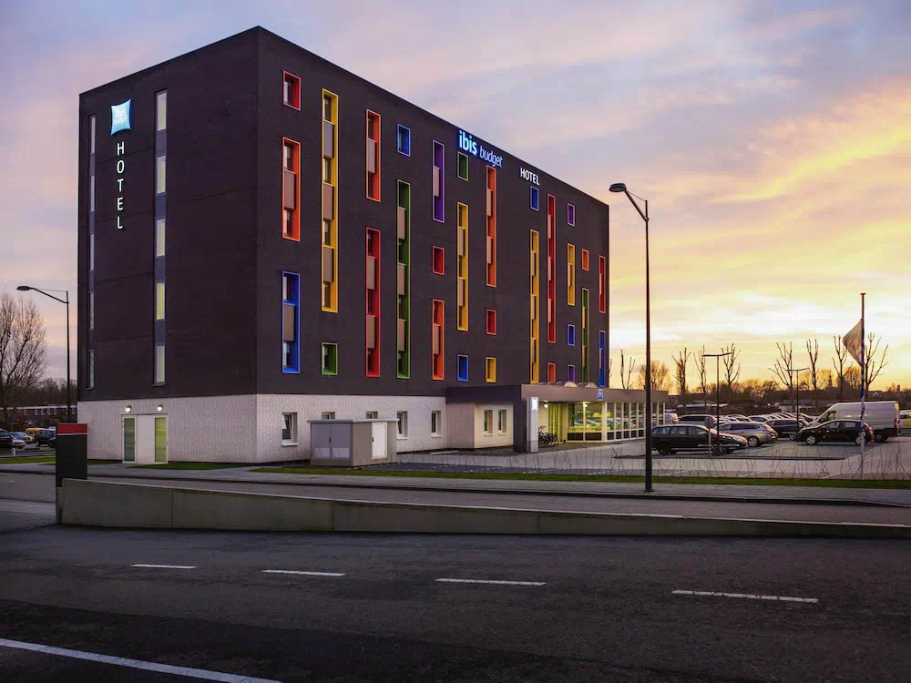 Ibis Budget Rotterdam The Hague Airport in Rotterdam - Guest room and accommodations