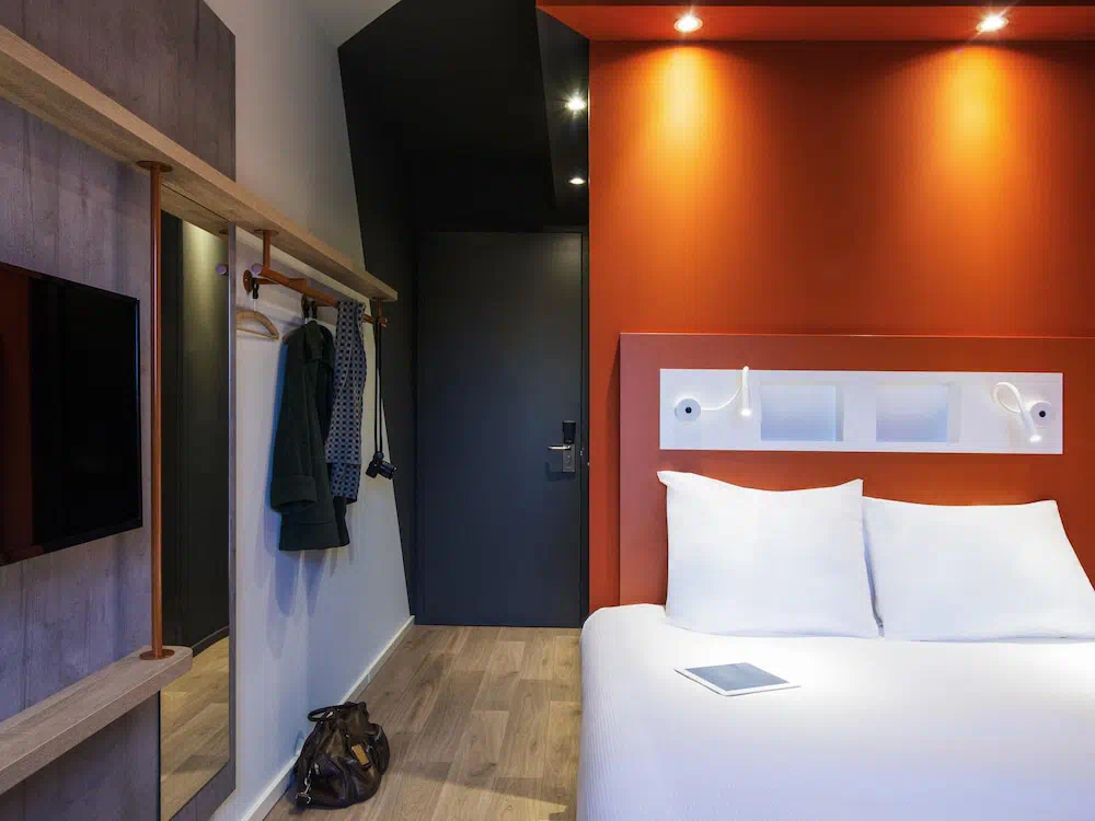 Ibis Budget Rotterdam The Hague Airport in Rotterdam - Property suite and interior view