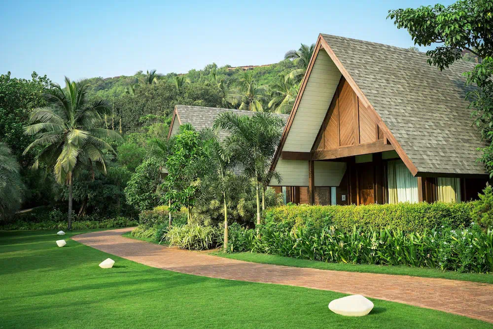 W Goa - Property suite and interior view