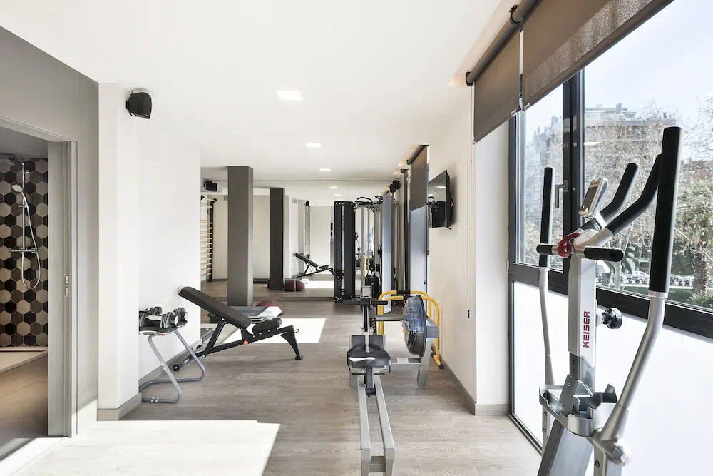 Hotel Upper Diagonal in Barcelona - Property suite and interior view
