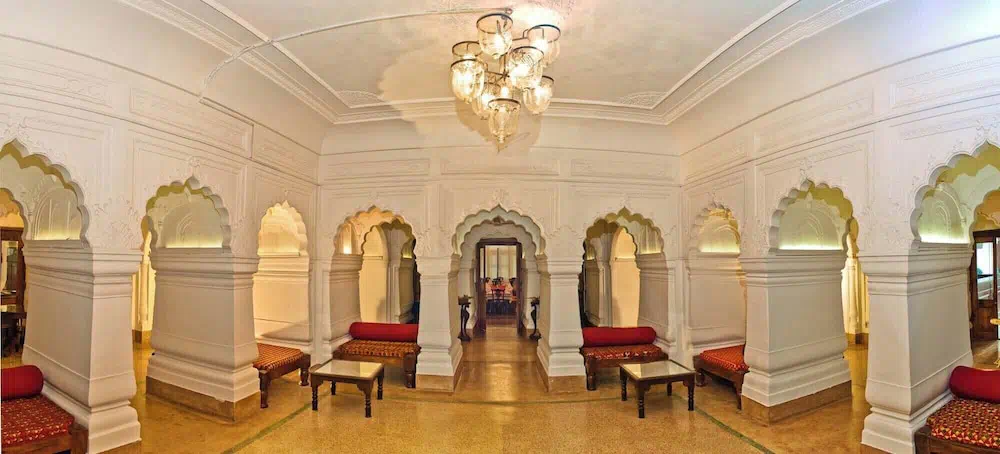 Neemranas Baradari Palace - Property suite and interior view