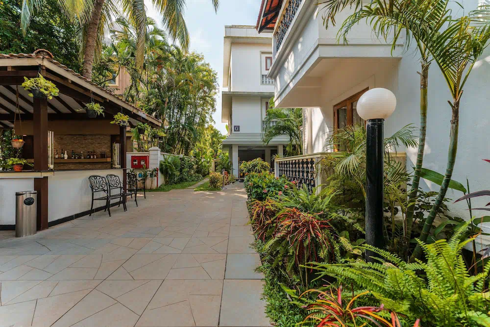 Radisson Goa Candolim - Property suite and interior view