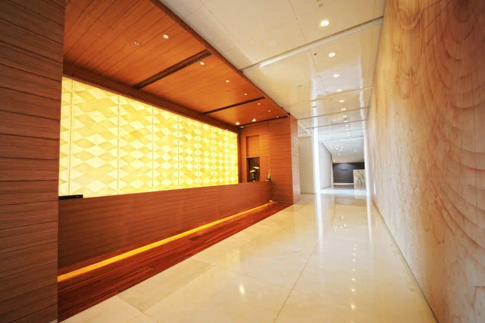 Vivanta New Delhi Dwarka - Dining area and restaurant