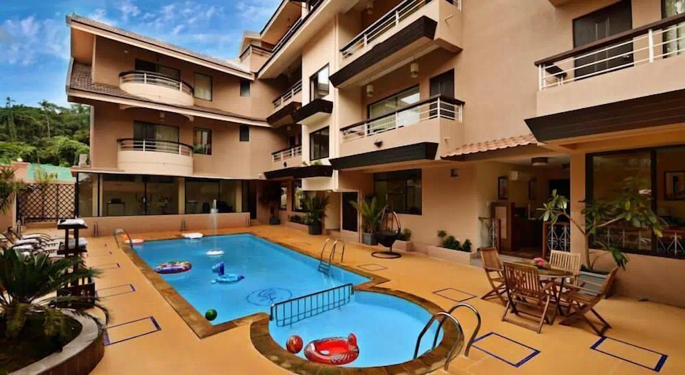 La Sunila Suites Baga By Wsi - Guest room and accommodations