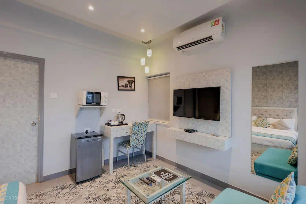 La Sunila Suites Baga By Wsi - Property suite and interior view