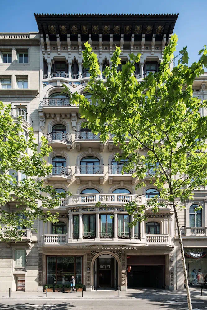 Catalonia Passeig De Gracia in Barcelona - Property suite and interior view