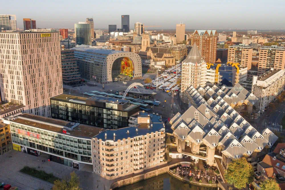 Citizenm Rotterdam in Rotterdam - Property suite and interior view