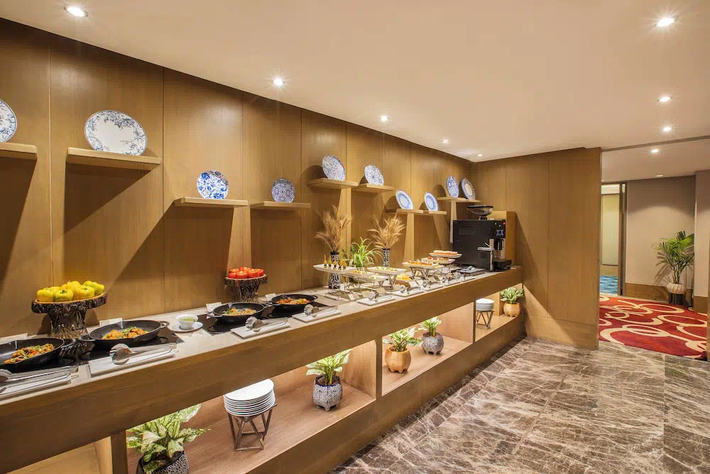 The Leela Ambience Convention Hotel Delhi - Property photo 14