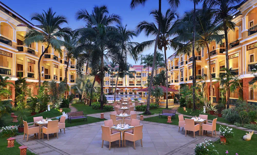 La Estoria Goa Ihcl Seleqtions A Taj Innercircle Hotel - Dining area and restaurant