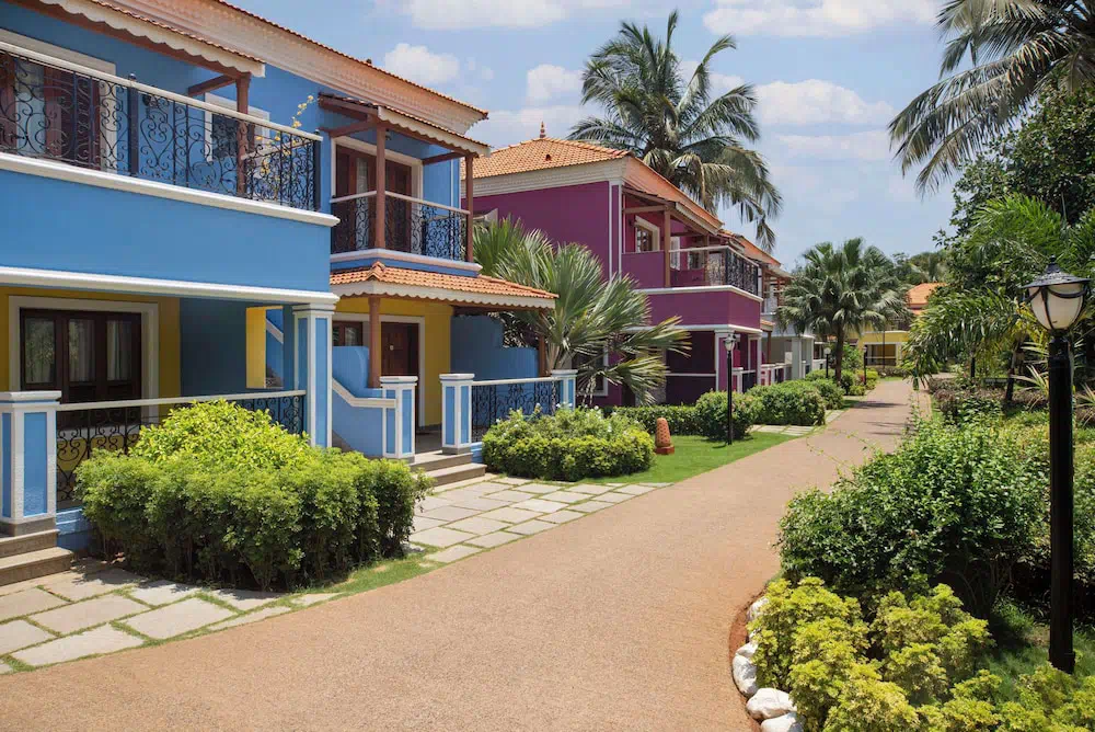 Radisson Blu Resort Goa Cavelossim Beach - Property suite and interior view