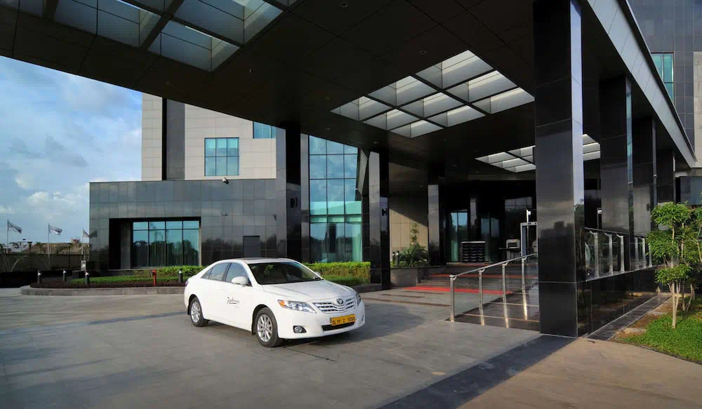 Radisson Blu Hotel New Delhi Paschim Vihar - Hotel amenities and facilities
