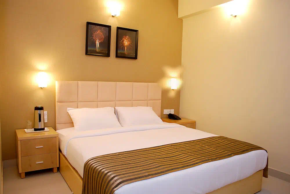Sandalwood Hotel Retreat - Property suite and interior view