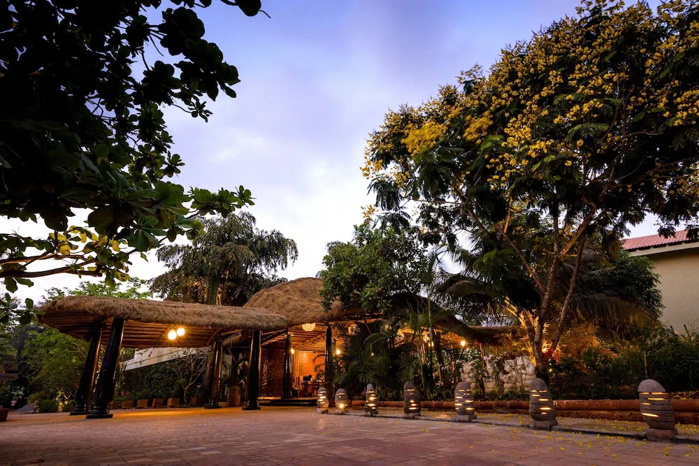 Beleza By The Beach - Dining area and restaurant
