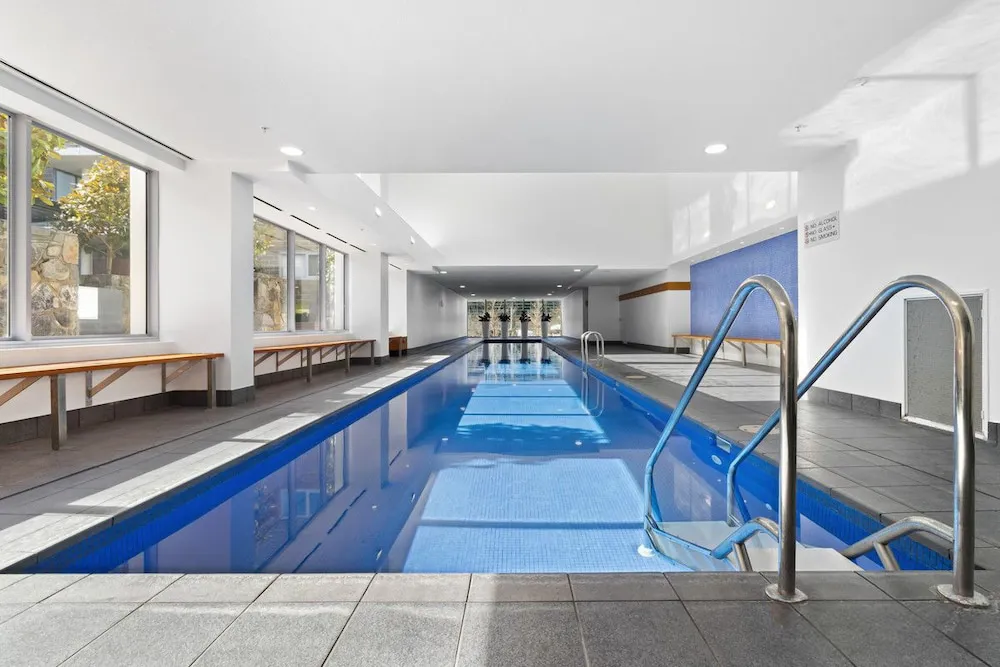Central Lakeview Apartments - Guest room and accommodations