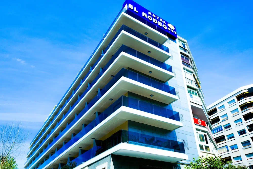 Hotel Monarque El Rodeo in Marbella - Guest room and accommodations