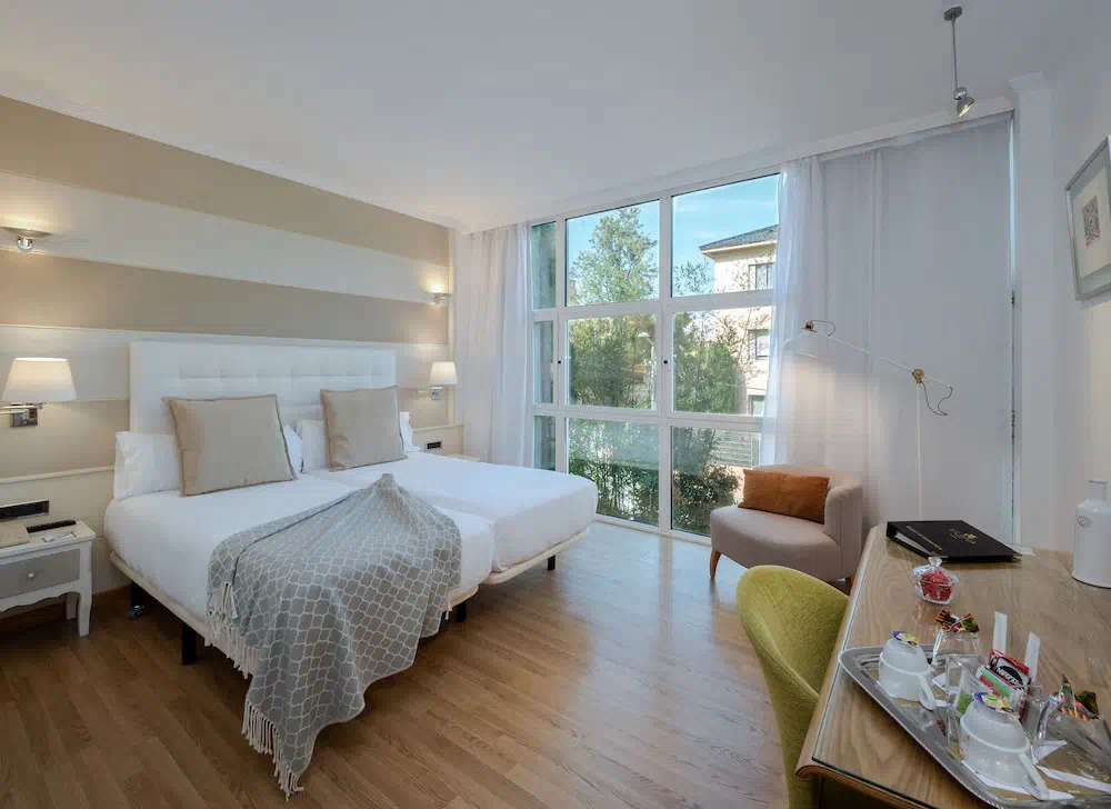 Vilana Hotel Boutique in Barcelona - Property suite and interior view