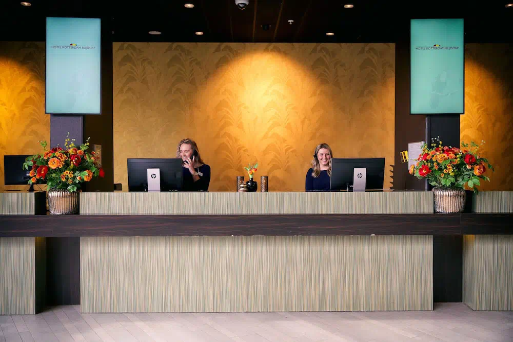 Van Der Valk Hotel Rotterdam Blijdorp in Rotterdam - Property suite and interior view