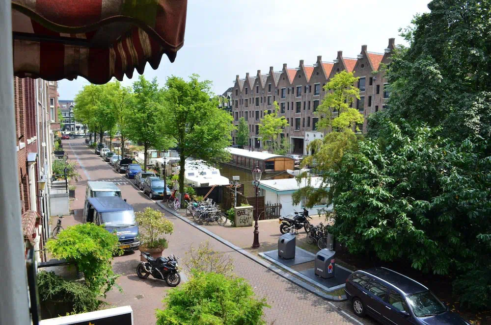 Hotel De Munck in Amsterdam - Property suite and interior view