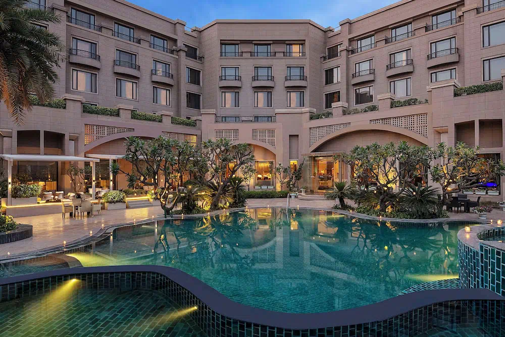 Radisson Blu Plaza Delhi Airport - Hotel amenities and facilities