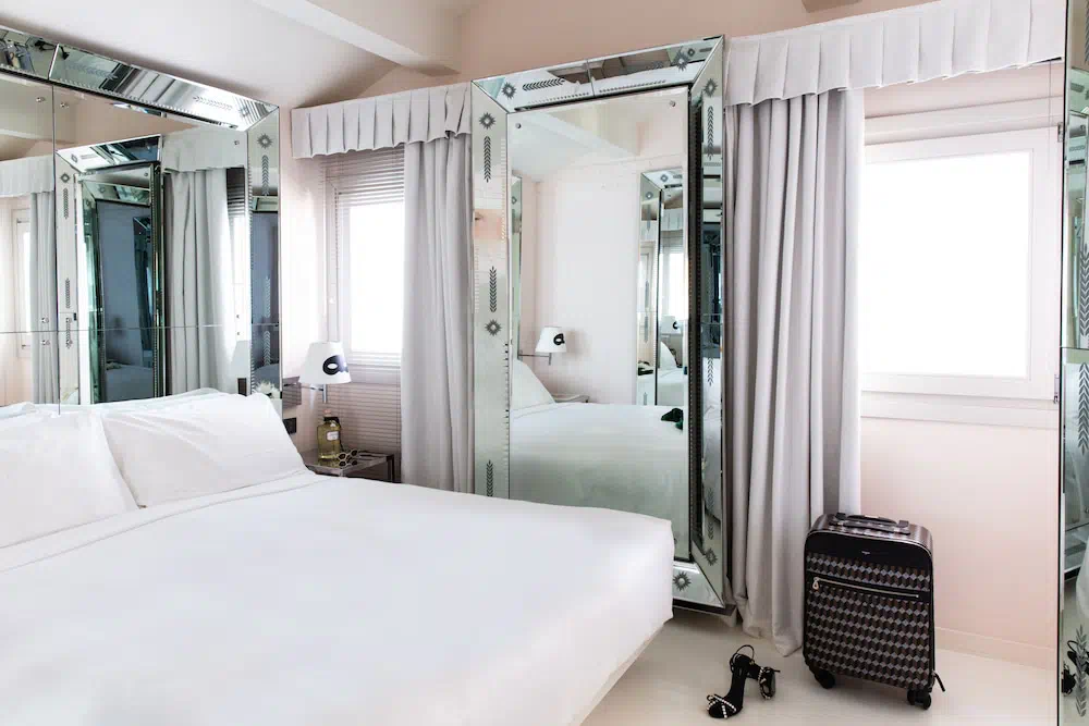 Palazzina Grassi in Venice - Property photo 17