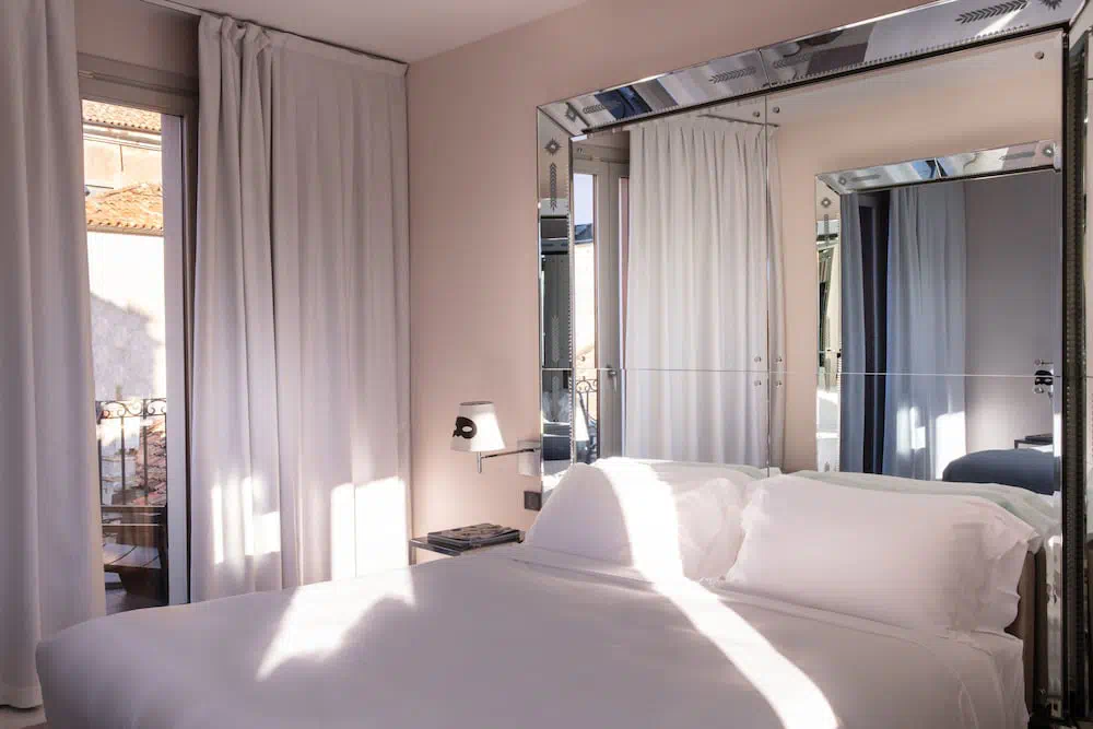 Palazzina Grassi in Venice - Property photo 19