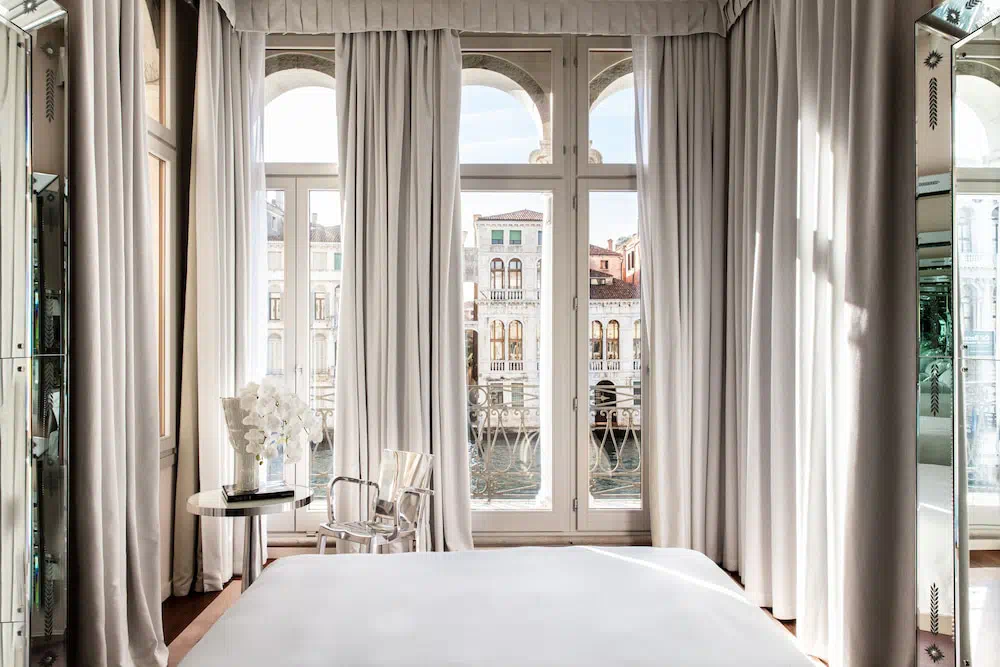 Palazzina Grassi in Venice - Hotel amenities and facilities