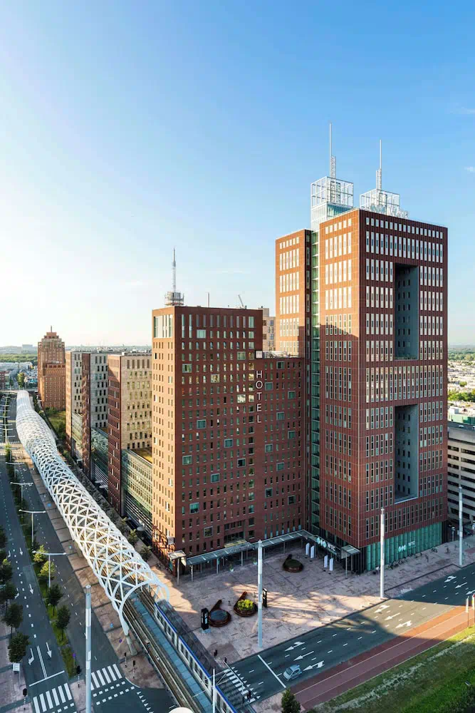 Nh Den Haag in The Hague - Guest room and accommodations
