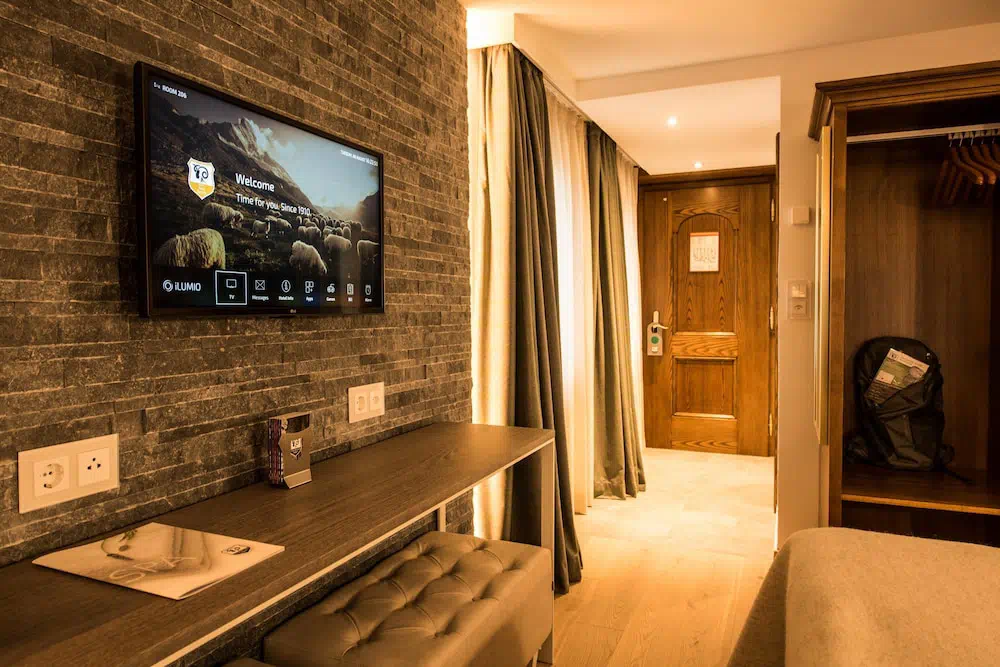 Hotel Daniela in Zermatt - Property suite and interior view