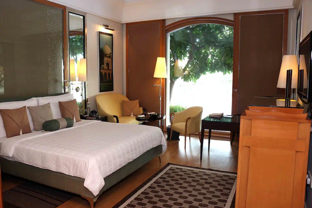 Trident Gurgaon - Dining area and restaurant