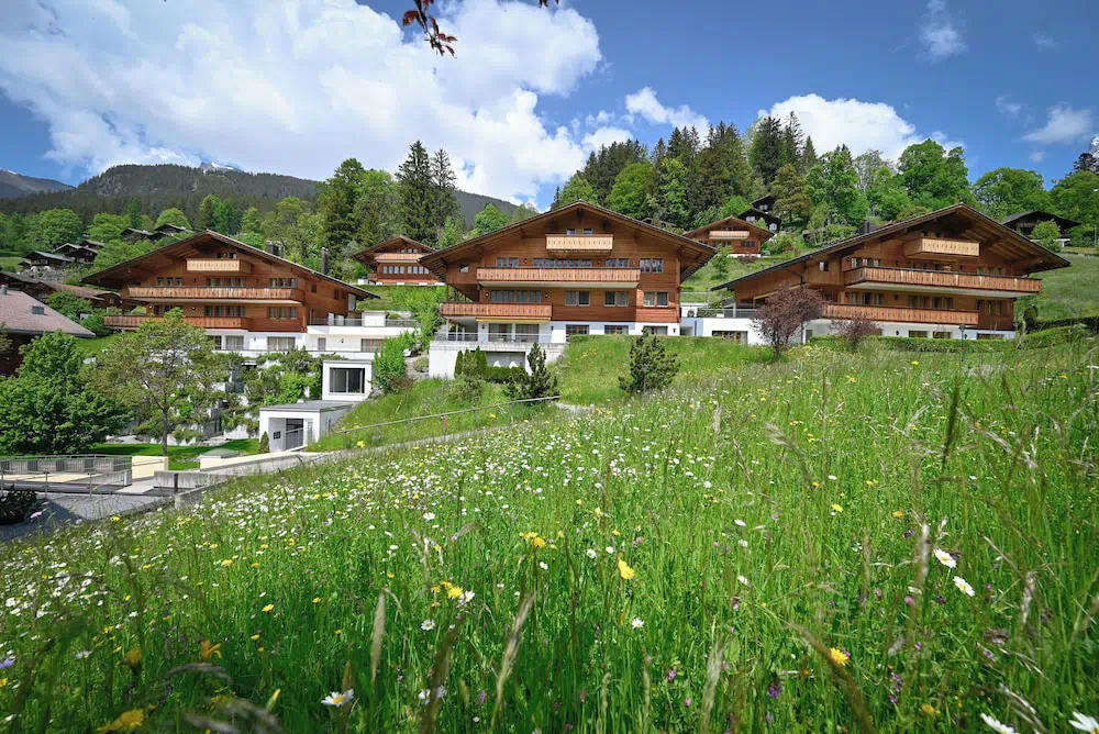 Romantik Hotel Schweizerhof in Grindelwald - Property suite and interior view