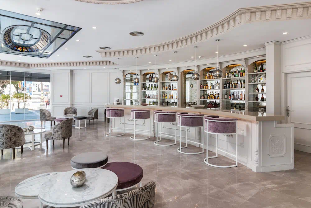 Hotel Boutique B51 Puerto Banus in Marbella - Property suite and interior view Hotel Boutique B51 Puerto Banus in Marbella - Property suite and interior view