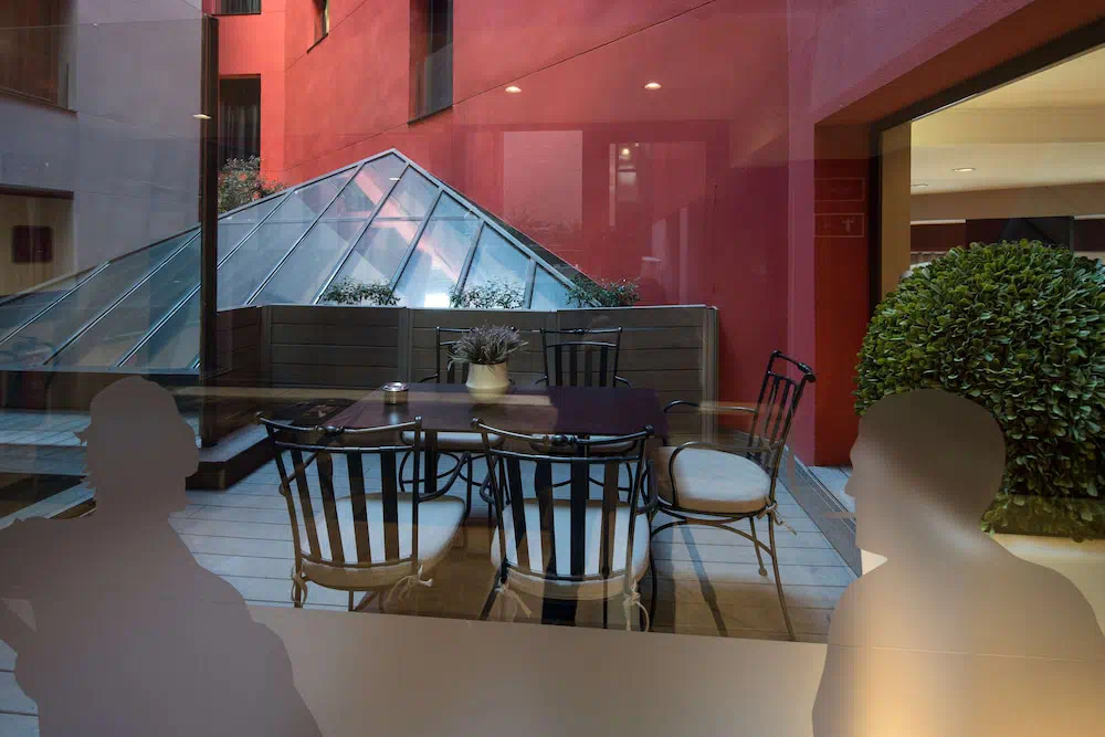 Catalonia Eixample 1864 in Barcelona - Property suite and interior view