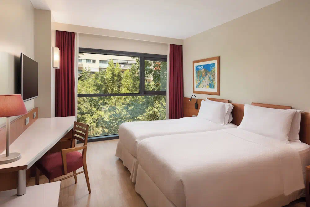 Four Points By Sheraton Barcelona Diagonal in Barcelona - Property photo 17